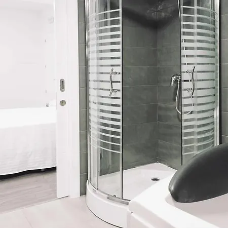 Deluxe Hostels&suites