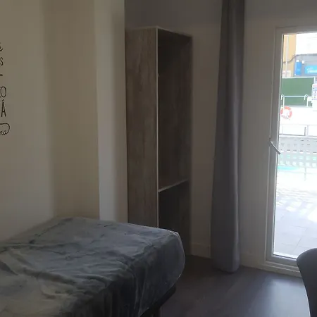 Deluxe & Maison d'hôtes 2*