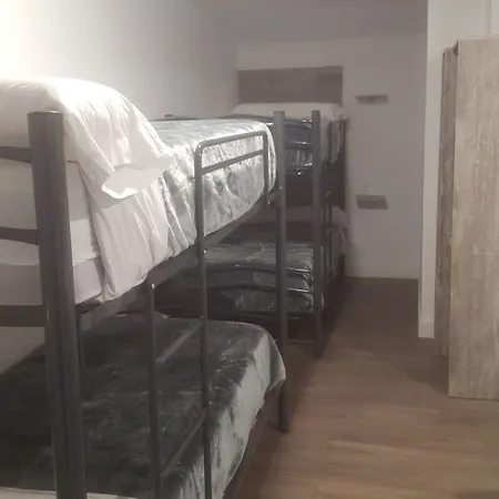 Deluxe & Maison d'hôtes 2*