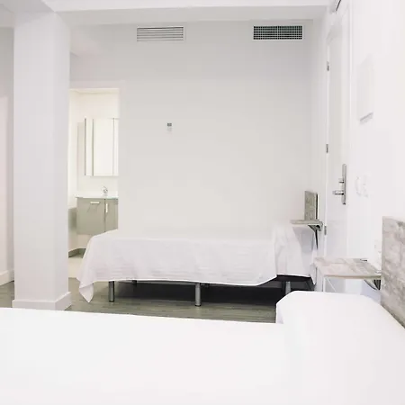 Deluxe & Maison d'hôtes 2*