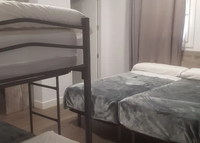 Deluxe & Vendégház 2*