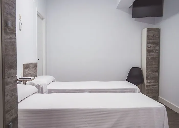 Deluxe & Vendégház 2*