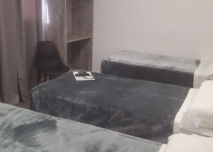 Deluxe & Vendégház